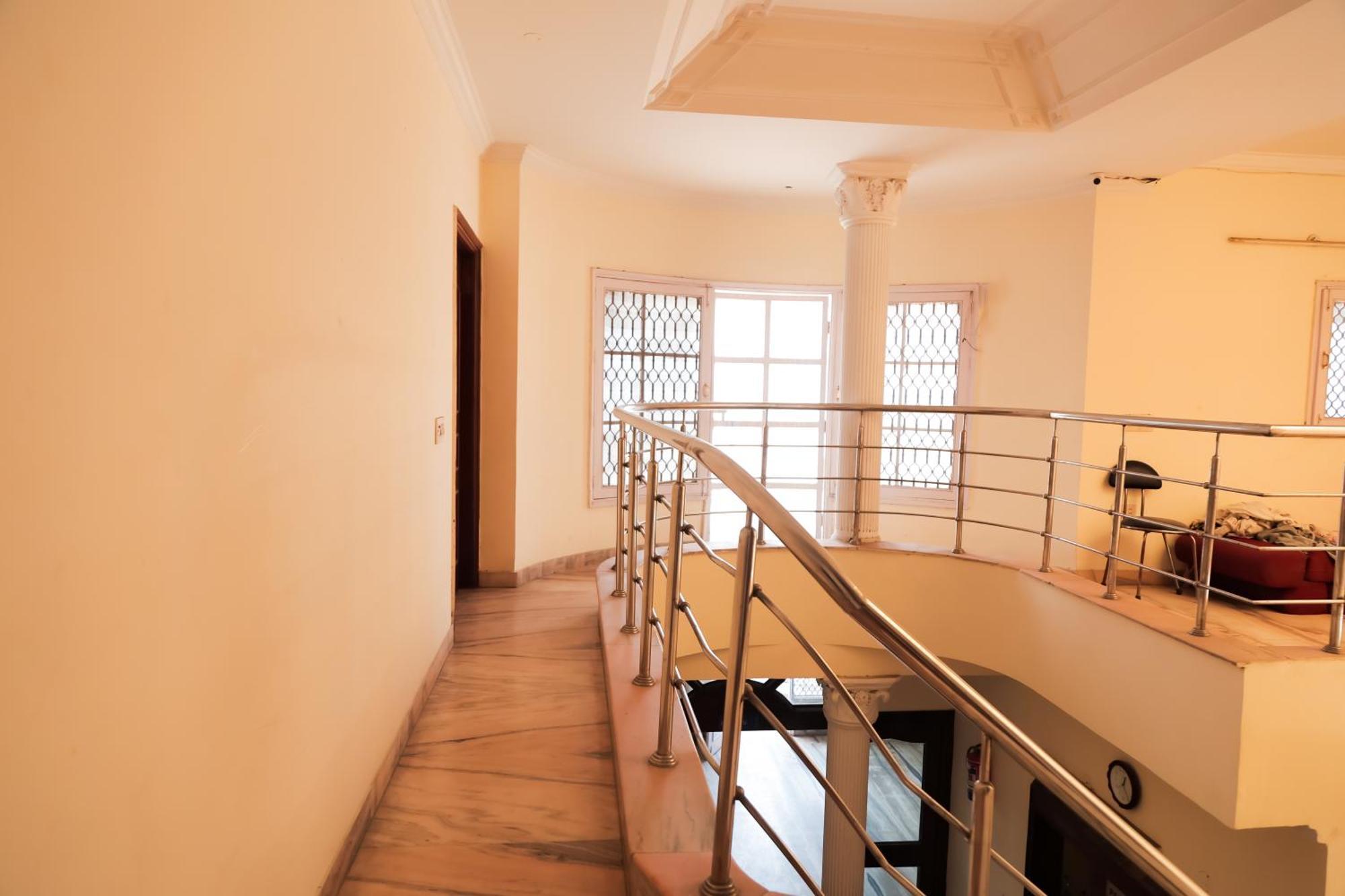 Hotel Green Villa - Near Anand Vihar Station Ню Делхи Екстериор снимка