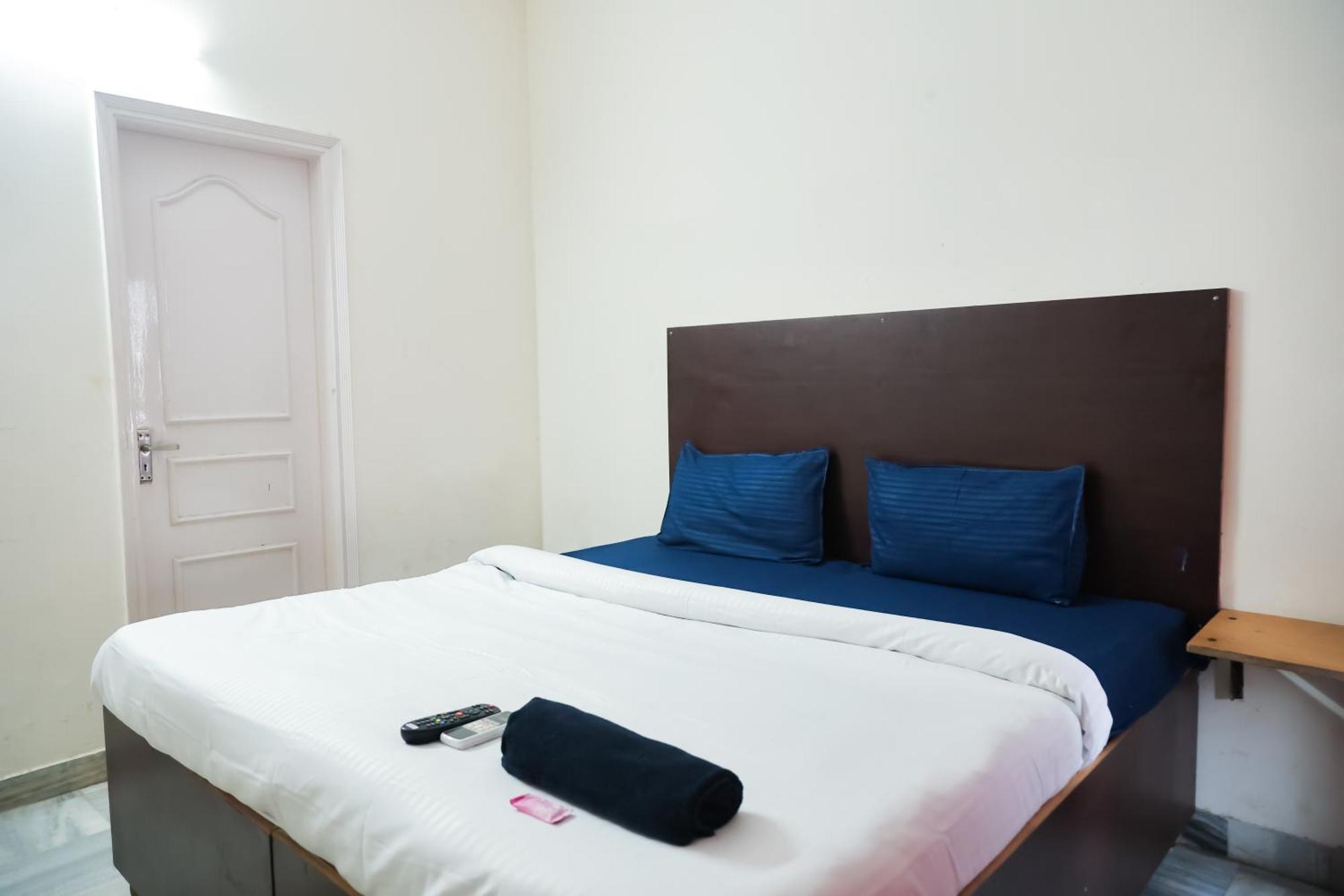 Hotel Green Villa - Near Anand Vihar Station Ню Делхи Екстериор снимка
